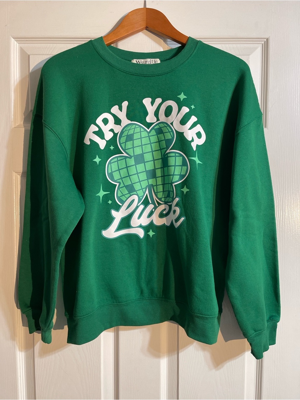 Wound Up Green Graphic Crewneck Sweatshirt
